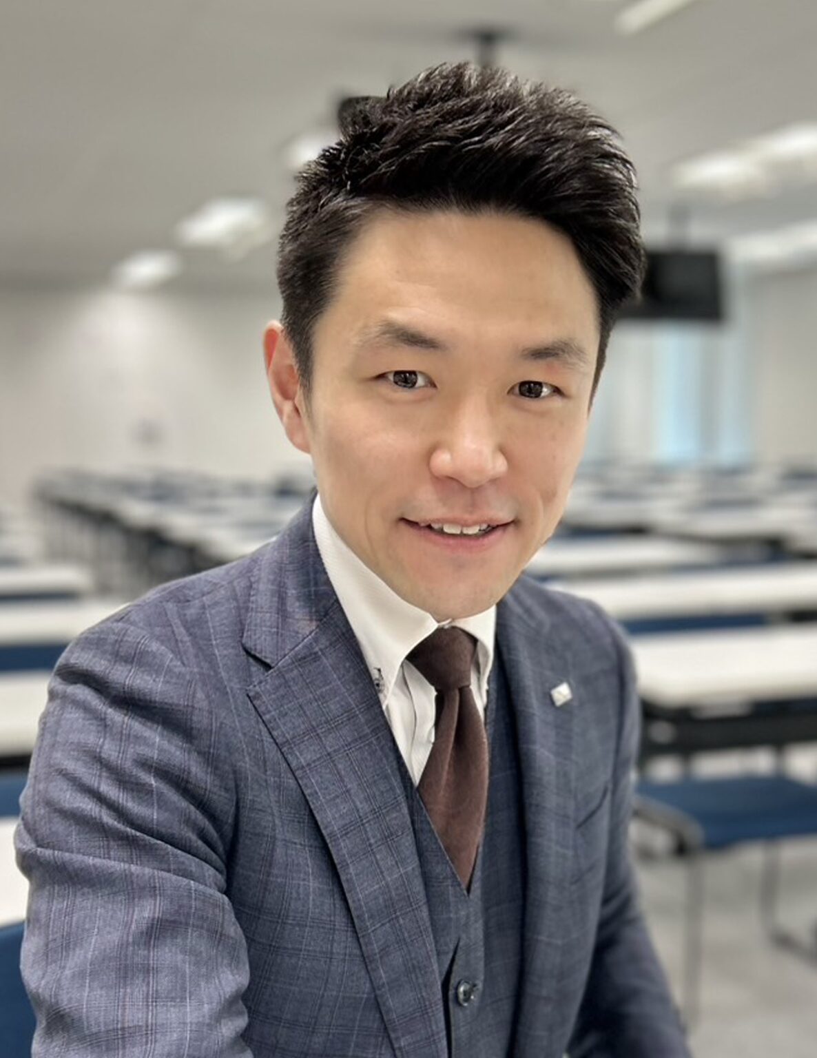 鯵坂 孝志